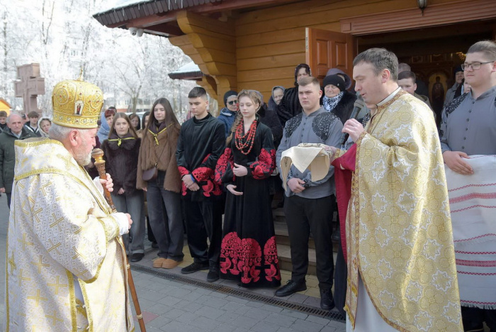 Архиєпископ-емерит Василій Семенюк здійснив пастирський візит до студентського храму Покрови