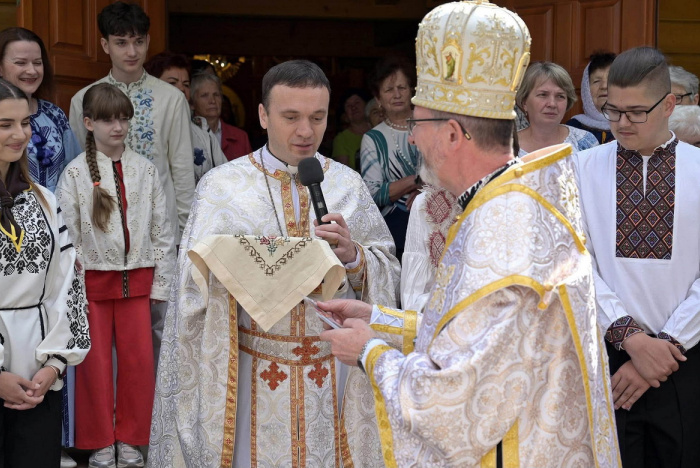Владика Богдан Дзюрах відвідав парафію Покрови